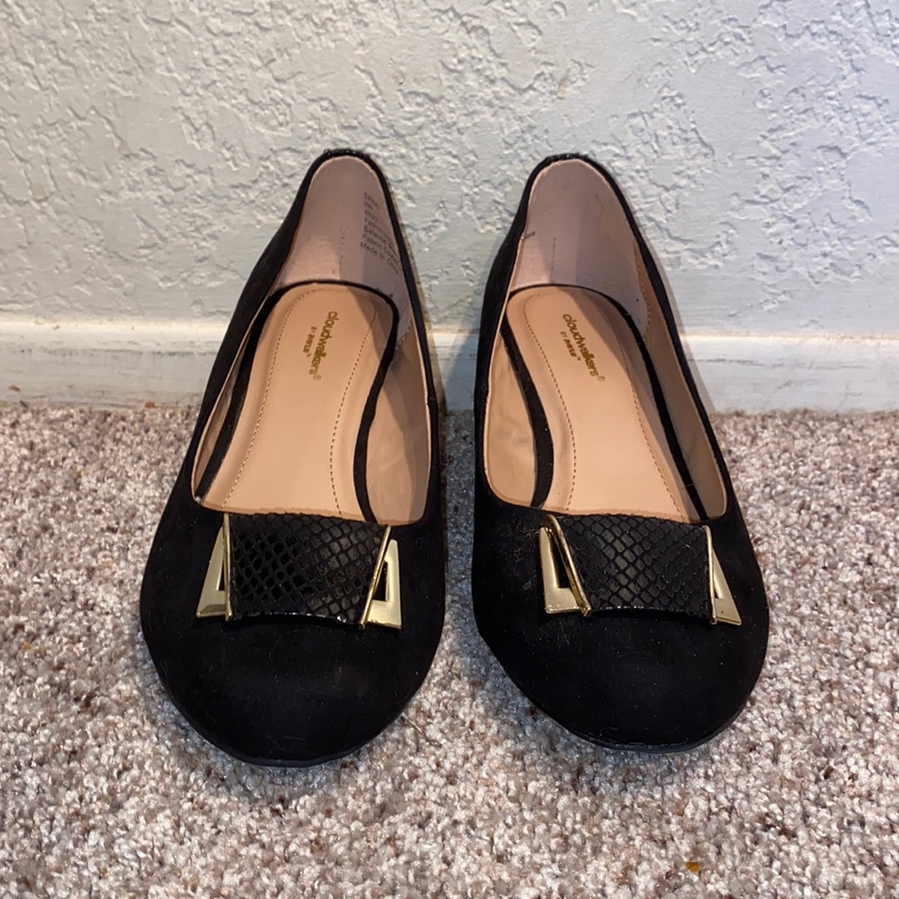 Cloud Walkers by Avenue | Black and Gold Low Wedge Heel